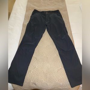 Kuhl men’s pants 34x32 great condition!